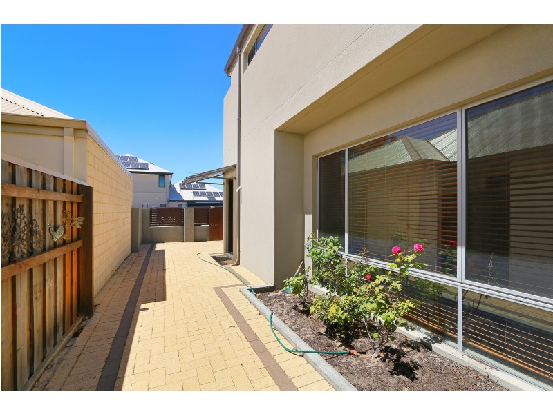 19 Fulbrooke Loop, Canning Vale WA 6155