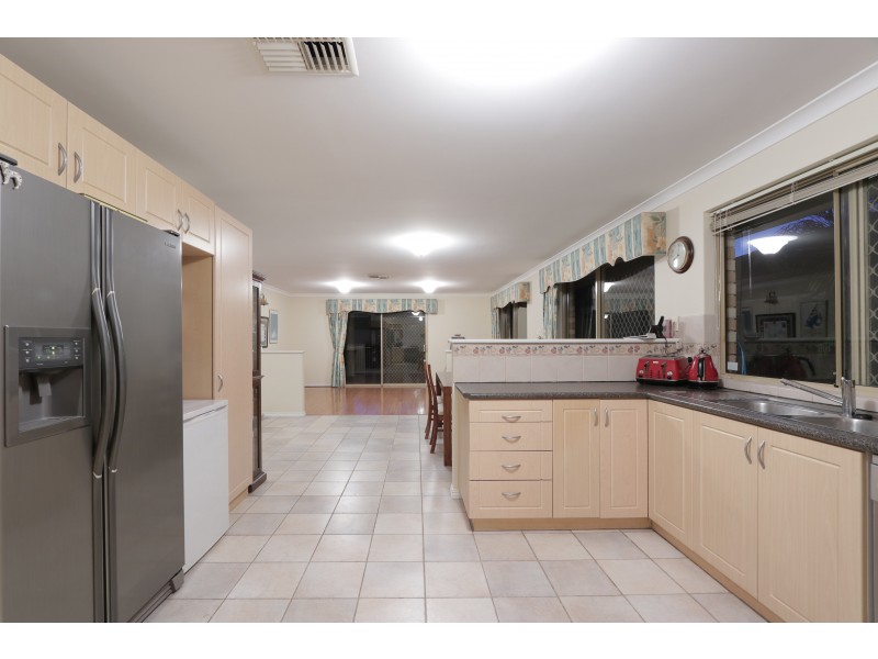 89 Sandringham Promenade, Canning Vale WA 6155