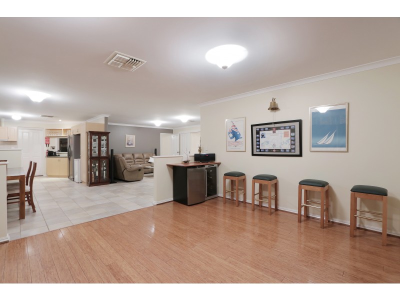 89 Sandringham Promenade, Canning Vale WA 6155