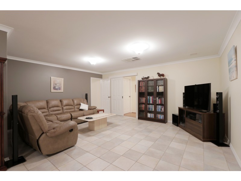 89 Sandringham Promenade, Canning Vale WA 6155