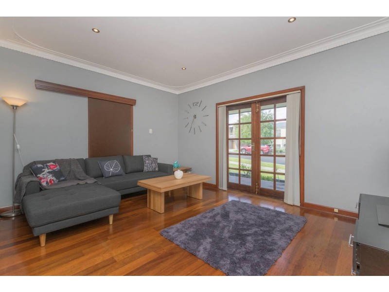 81 Edgecumbe Street, Como WA 6152