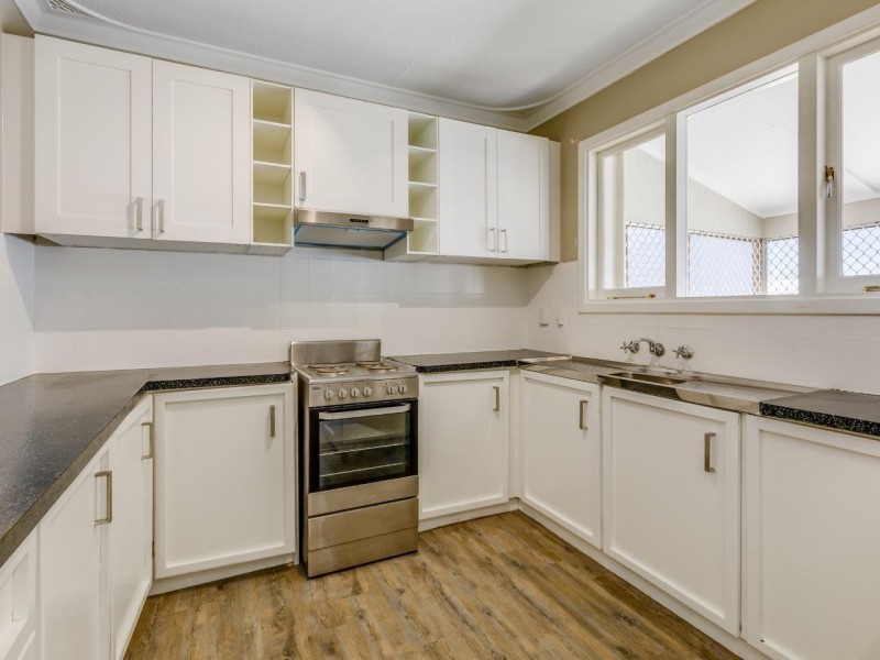 45 Rhodes Crescent, Calista WA 6167