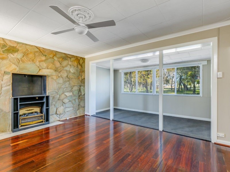 45 Rhodes Crescent, Calista WA 6167