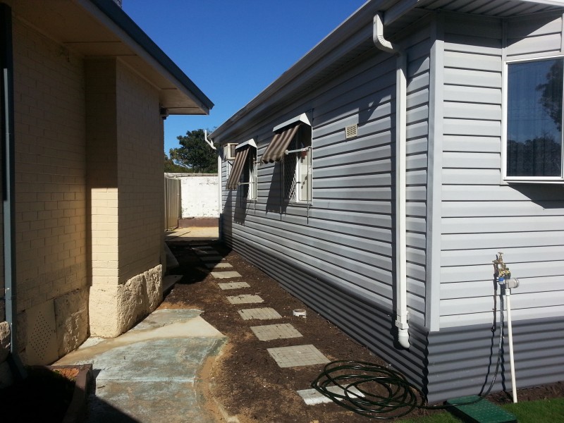 45 Rhodes Crescent, Calista WA 6167