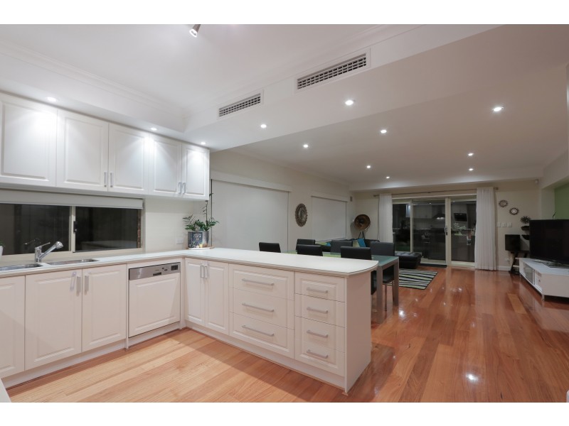 15 Clontarf Terrace, Canning Vale WA 6155