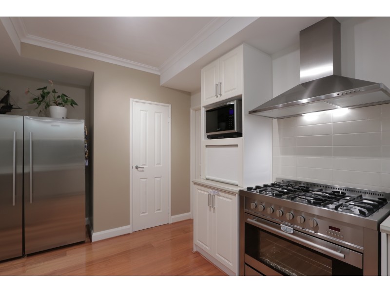 15 Clontarf Terrace, Canning Vale WA 6155