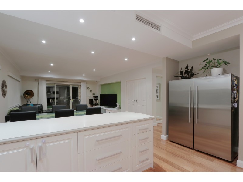 15 Clontarf Terrace, Canning Vale WA 6155