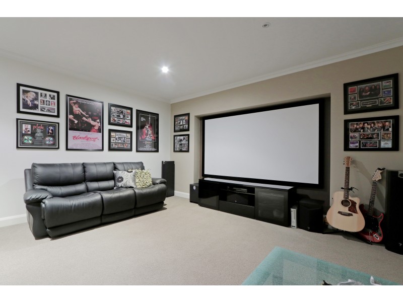 15 Clontarf Terrace, Canning Vale WA 6155