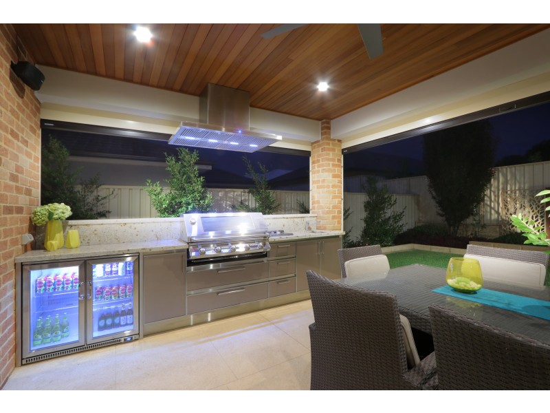 15 Clontarf Terrace, Canning Vale WA 6155