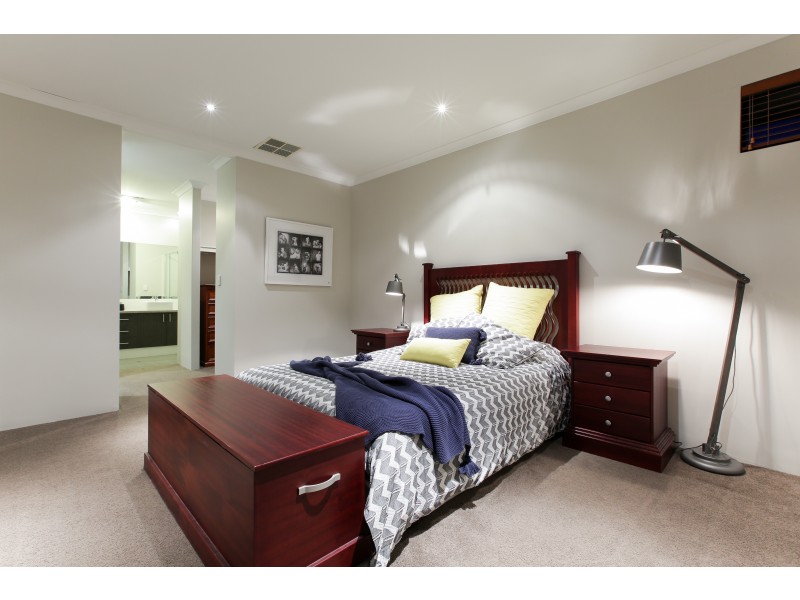 37 Archdale Loop, Piara Waters WA 6112