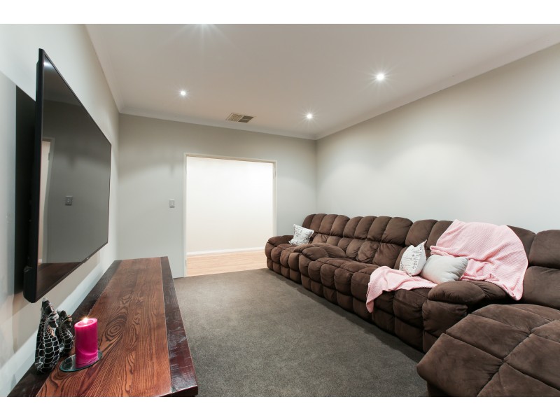 37 Archdale Loop, Piara Waters WA 6112