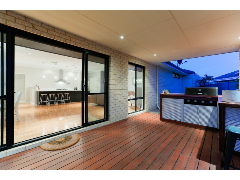 37 Archdale Loop, Piara Waters WA 6112