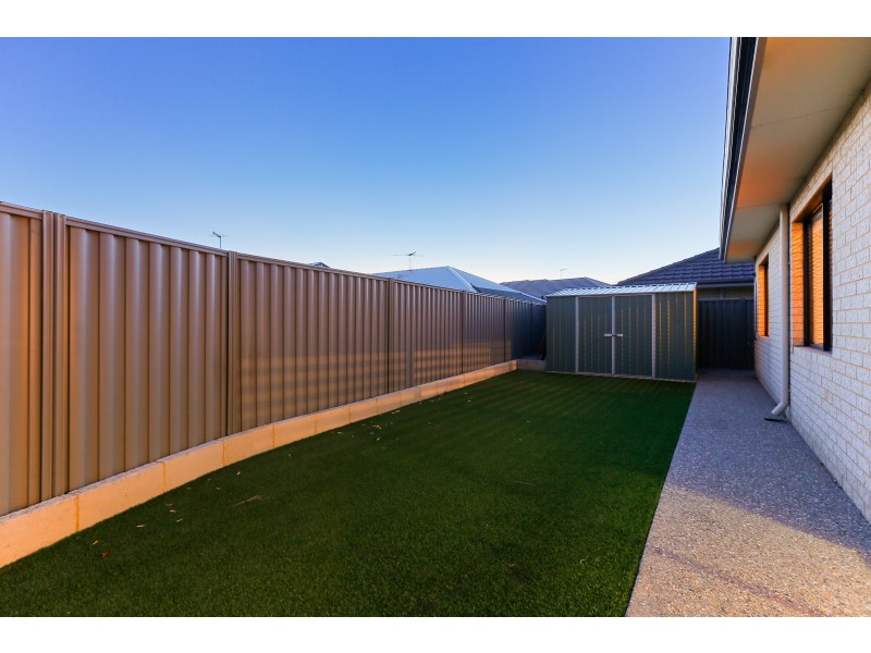 37 Archdale Loop, Piara Waters WA 6112