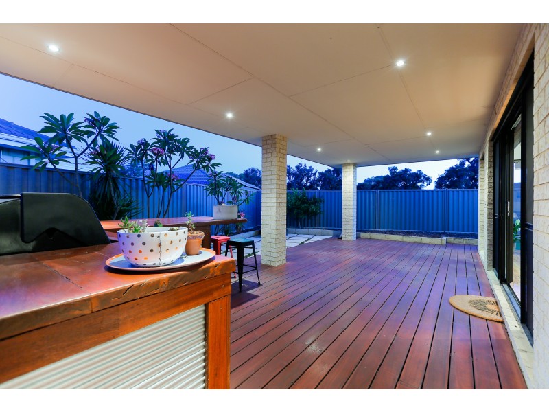 37 Archdale Loop, Piara Waters WA 6112