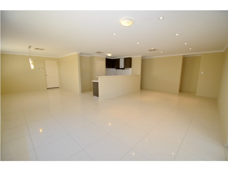 5 Meerup Lane, Gosnells WA 6110