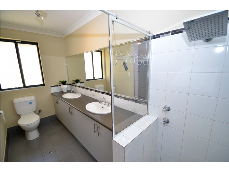 5 Meerup Lane, Gosnells WA 6110