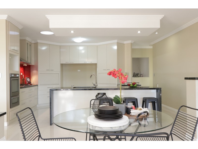 15 Waterfoot Loop, Canning Vale WA 6155