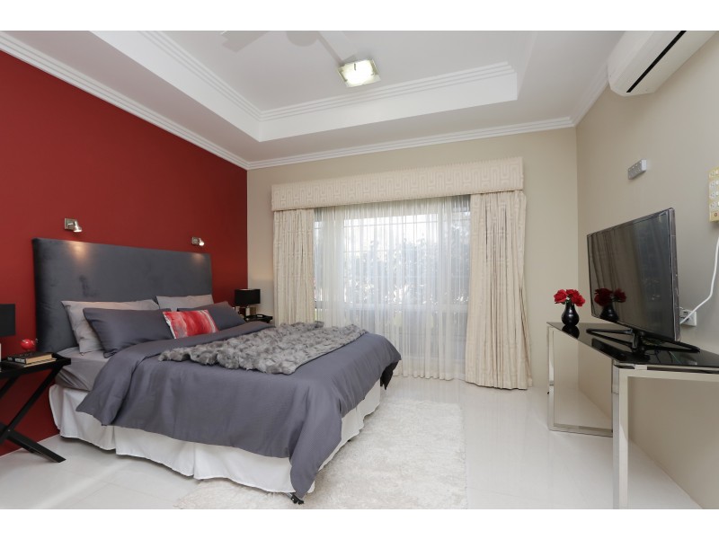 15 Waterfoot Loop, Canning Vale WA 6155