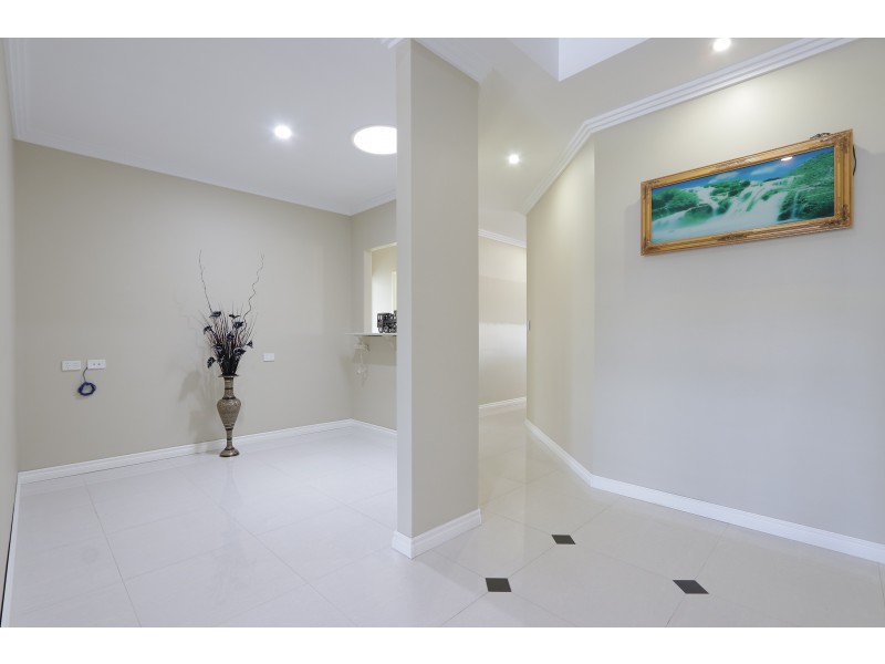 15 Waterfoot Loop, Canning Vale WA 6155