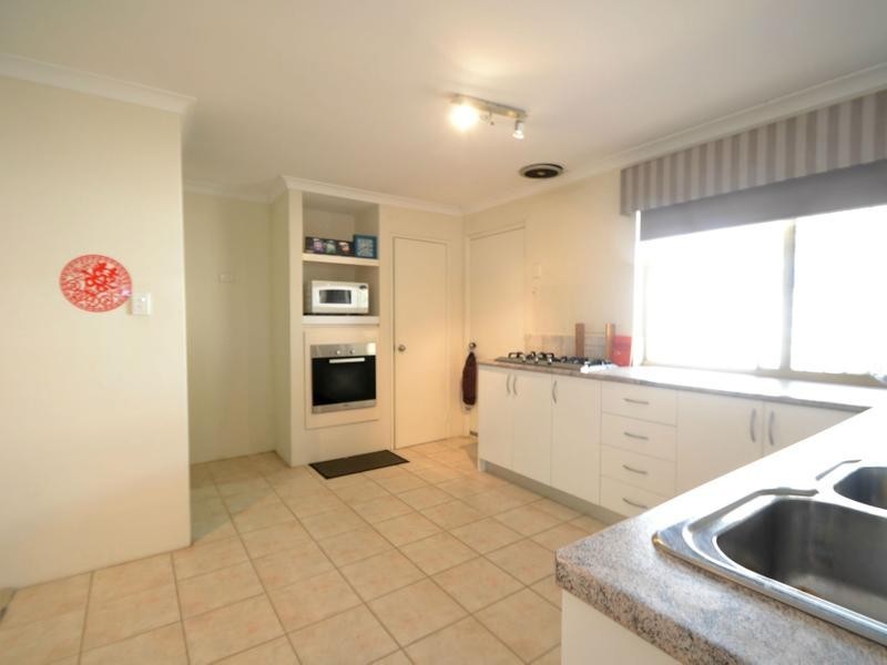 7 Lucinda Court, Huntingdale WA 6110