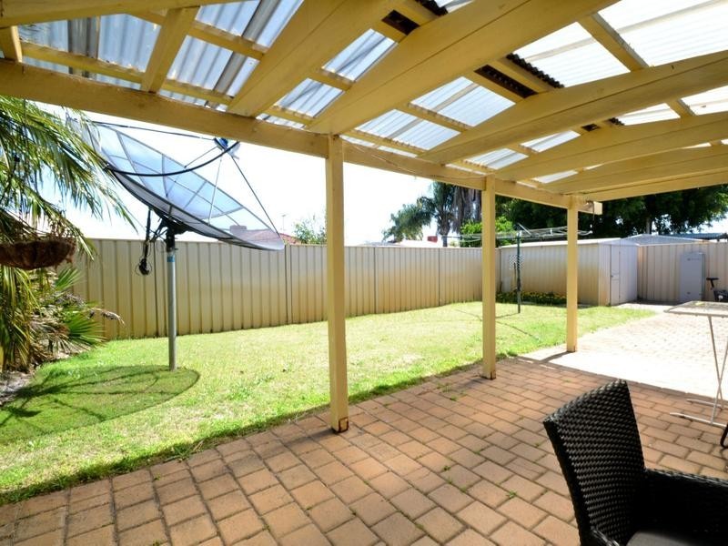 7 Lucinda Court, Huntingdale WA 6110