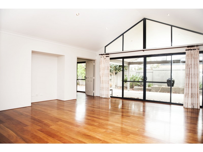 41 Waterview Parade, Southern River WA 6110