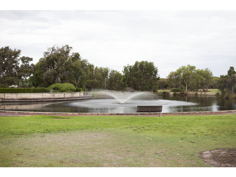 41 Waterview Parade, Southern River WA 6110