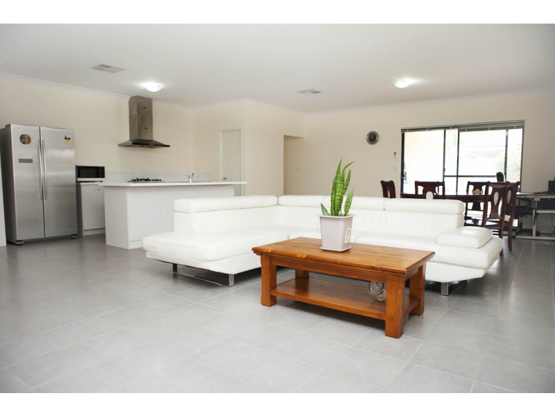 53 Princeton Circuit, Aubin Grove WA 6164