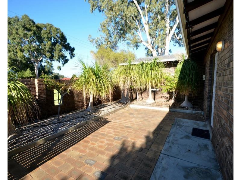 29 Romney Way, Parkwood WA 6147