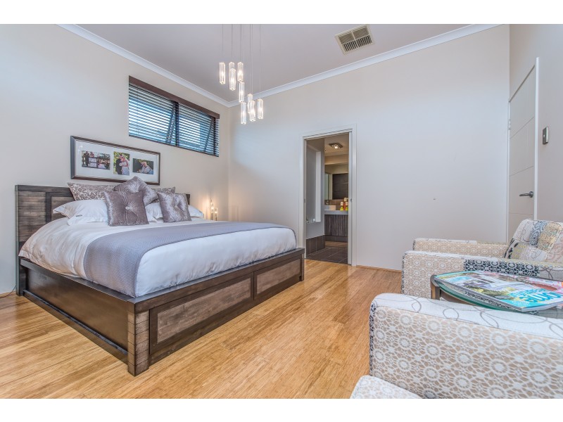 4 Newquay Street, Harrisdale WA 6112