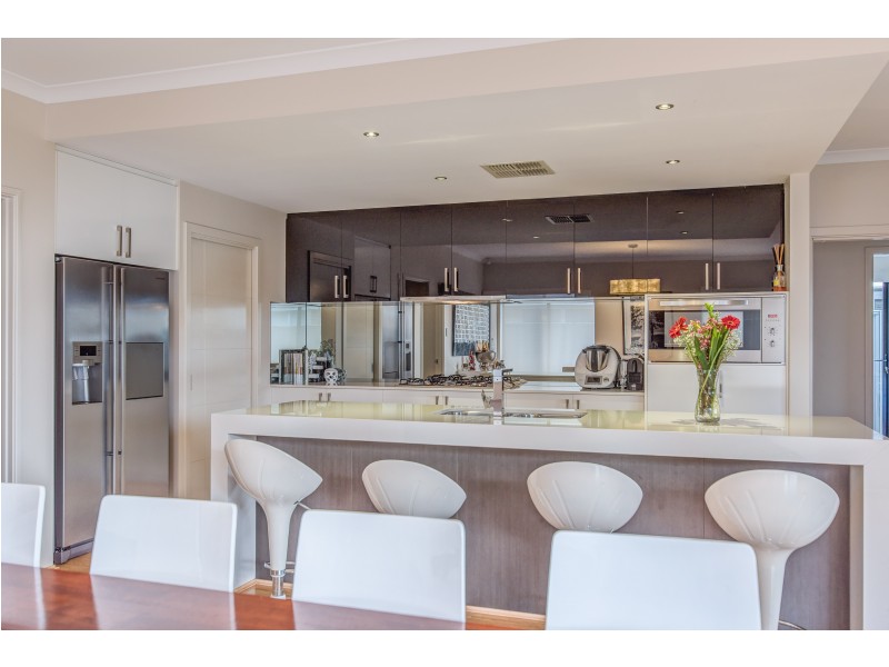 4 Newquay Street, Harrisdale WA 6112