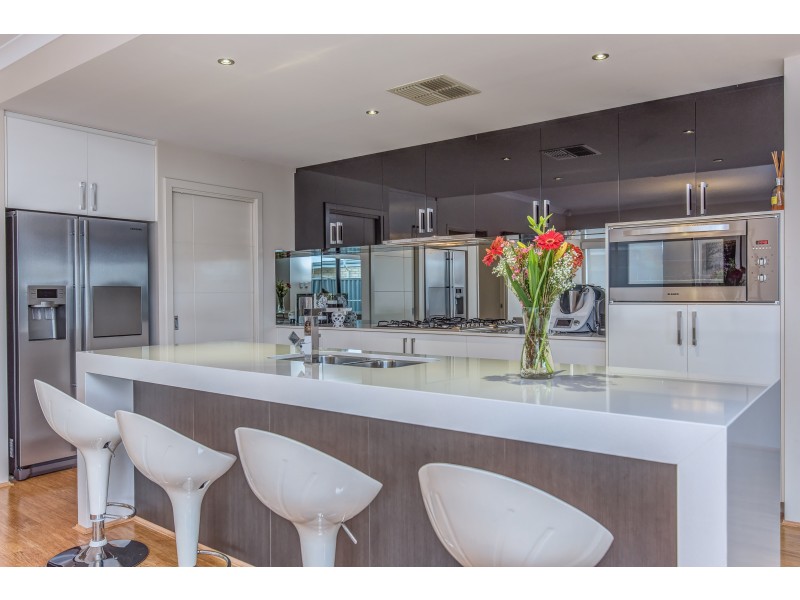 4 Newquay Street, Harrisdale WA 6112