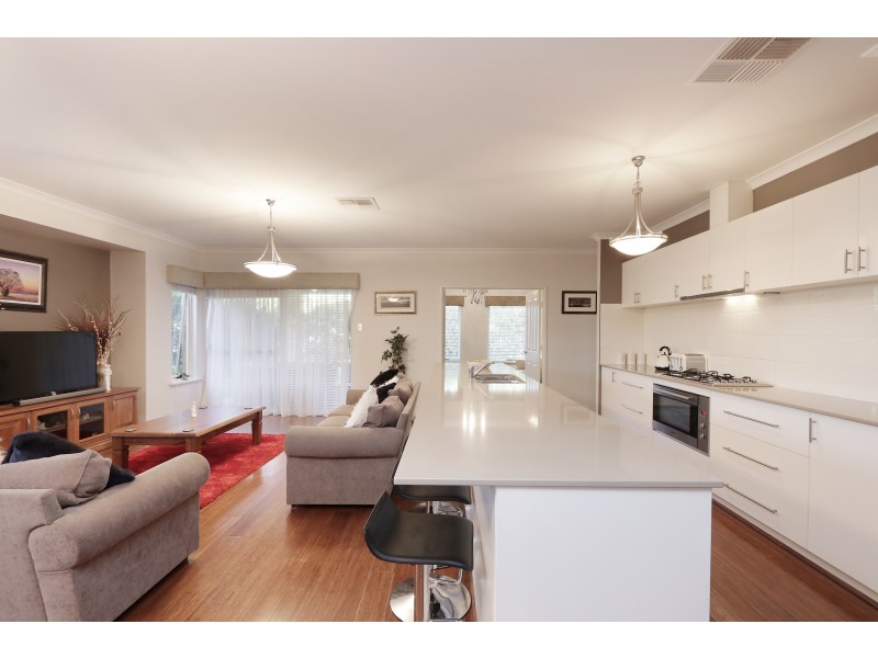 2 Hewitt Link, Harrisdale WA 6112