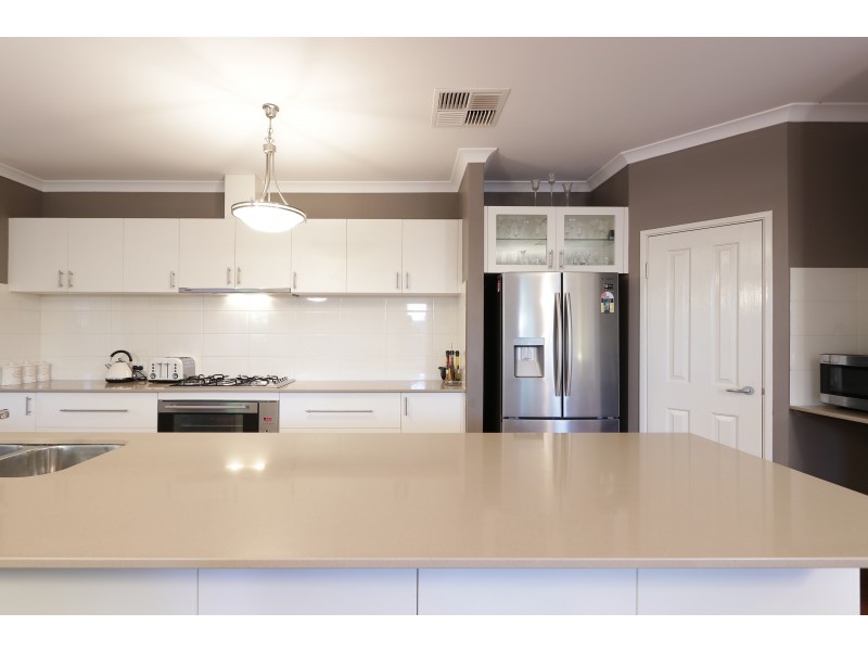 2 Hewitt Link, Harrisdale WA 6112