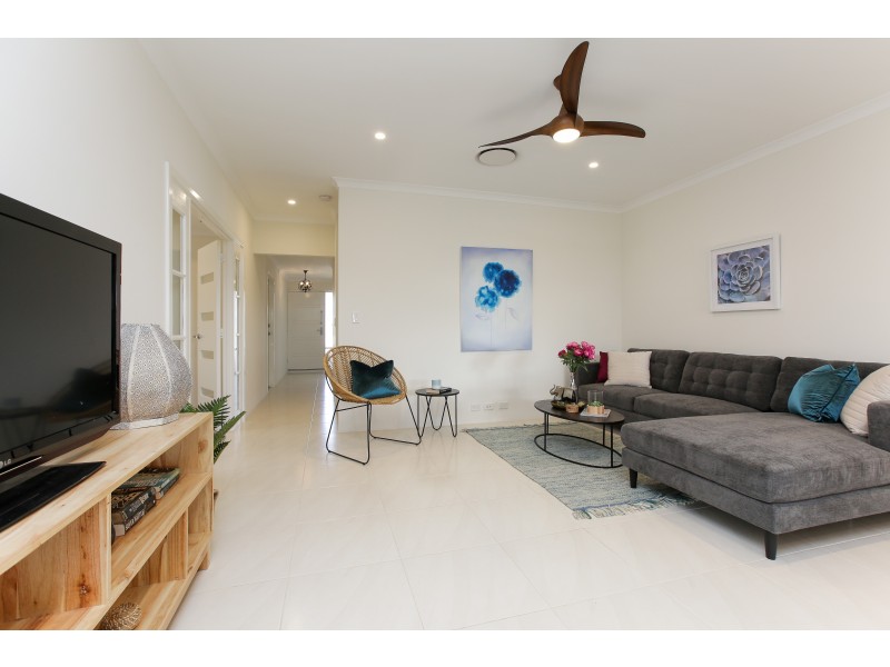 3 Wolfson Way, Piara Waters WA 6112