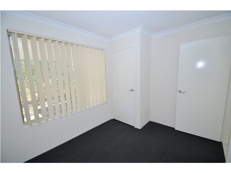 13 Kokoda Boulevard, Byford WA 6122