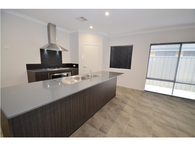 34 Malabar Street, Byford WA 6122