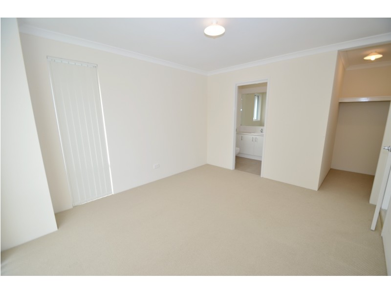 72 Setosa Loop, Byford WA 6122