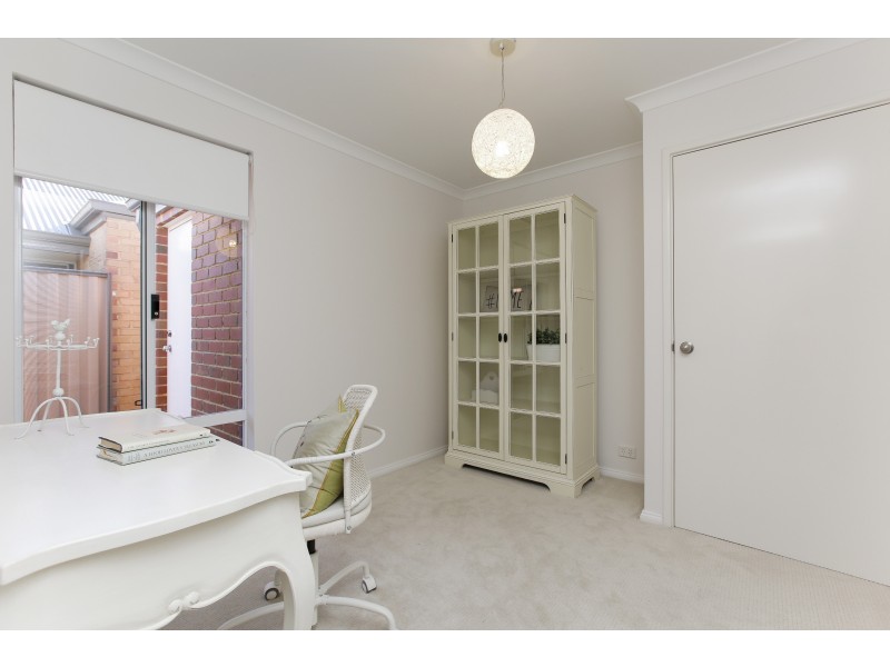 14 Frost Bend, Piara Waters WA 6112