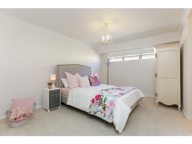 14 Frost Bend, Piara Waters WA 6112