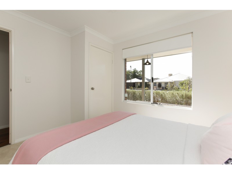 14 Frost Bend, Piara Waters WA 6112