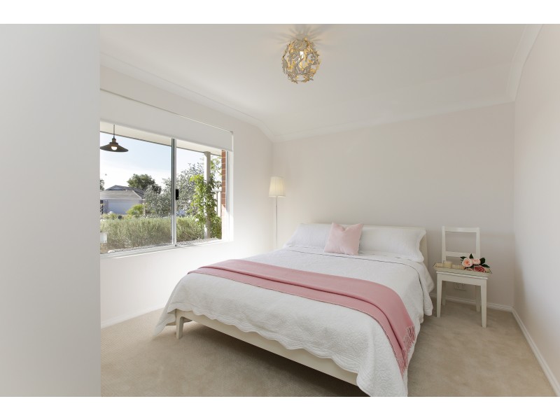 14 Frost Bend, Piara Waters WA 6112