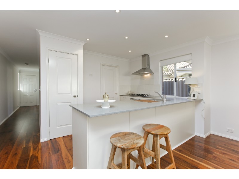 14 Frost Bend, Piara Waters WA 6112