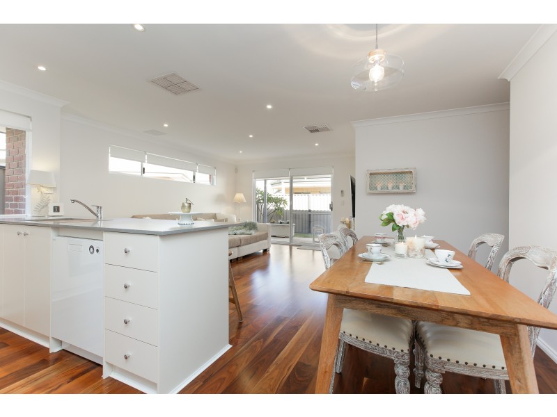 14 Frost Bend, Piara Waters WA 6112