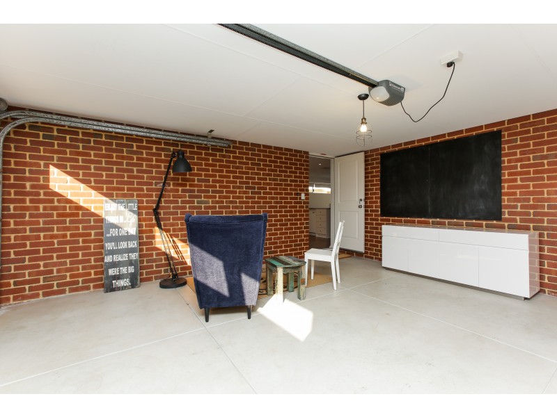 14 Frost Bend, Piara Waters WA 6112