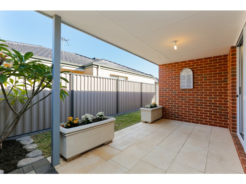 14 Frost Bend, Piara Waters WA 6112