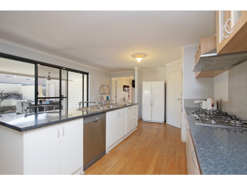 50 Bordeaux Parade, Piara Waters WA 6112