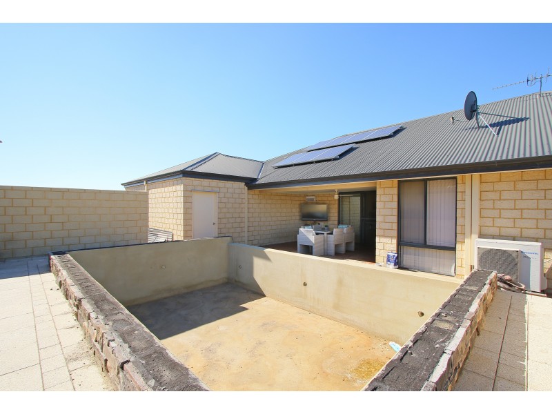 50 Bordeaux Parade, Piara Waters WA 6112