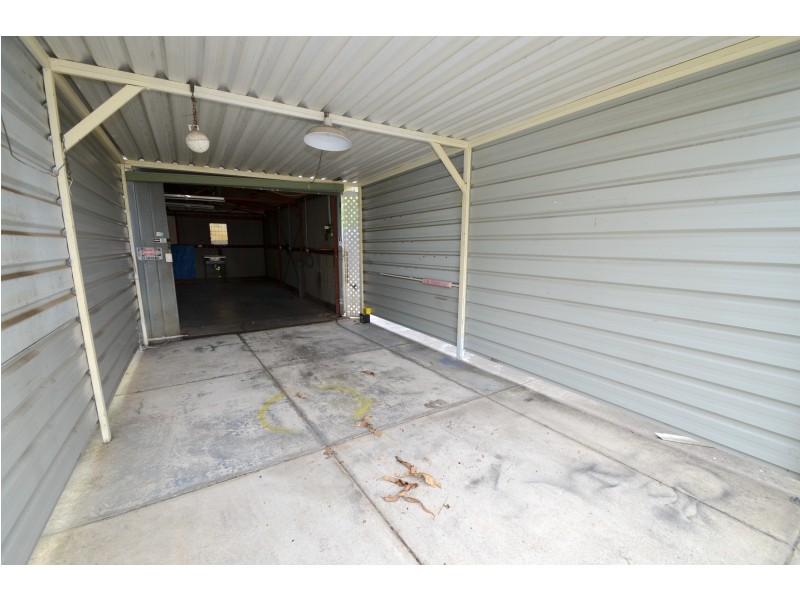 21 Pearl Road, Cloverdale WA 6105