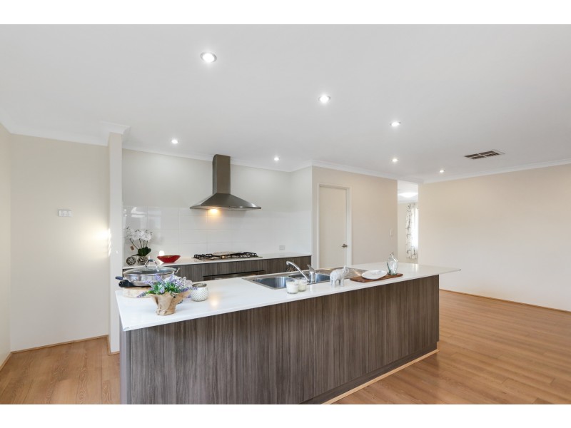 17 Guerin Avenue, Piara Waters WA 6112